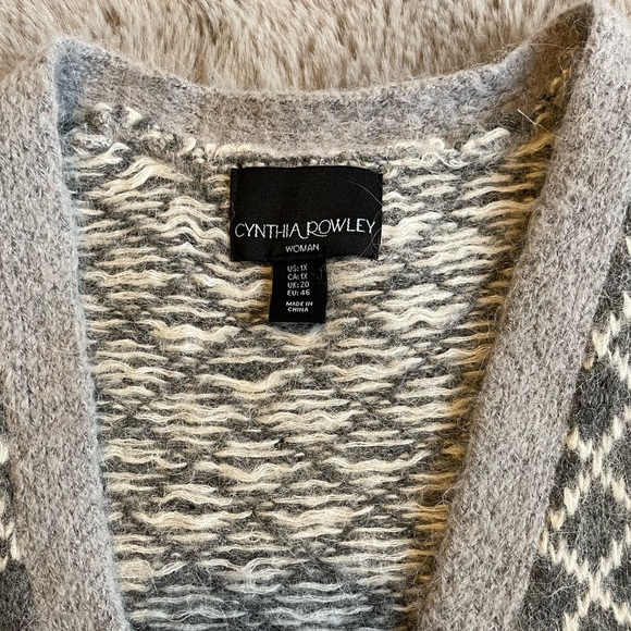 Long Grey Patterned Cardigan - Picture 6 of 9